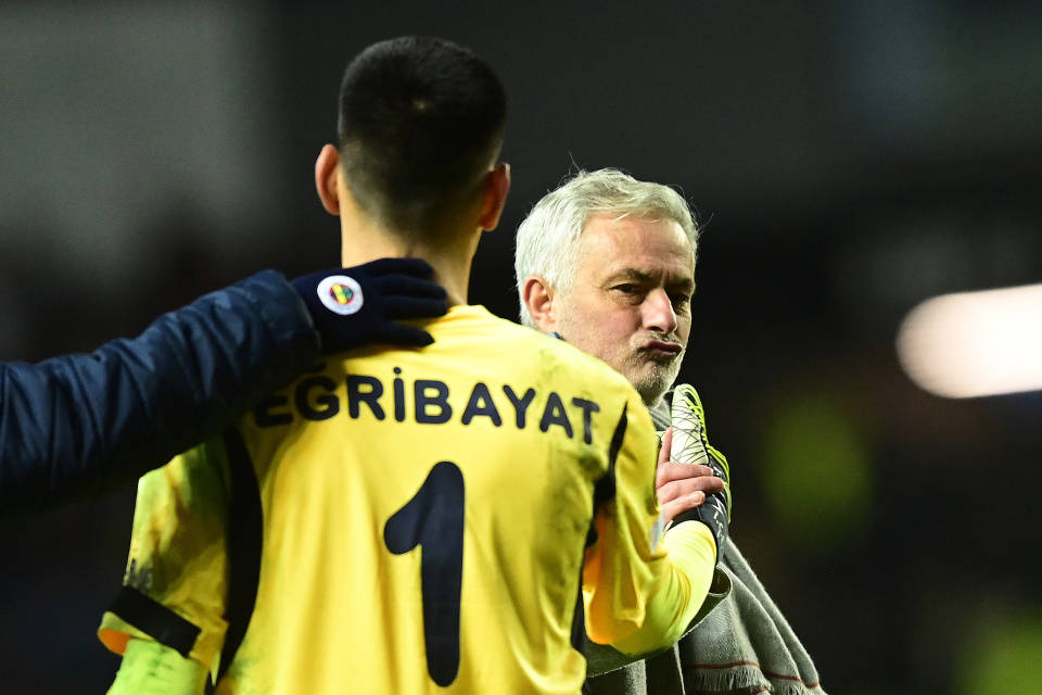 B体育体育直播-法国客场不敌土耳其,遭遇争议判罚的简单介绍