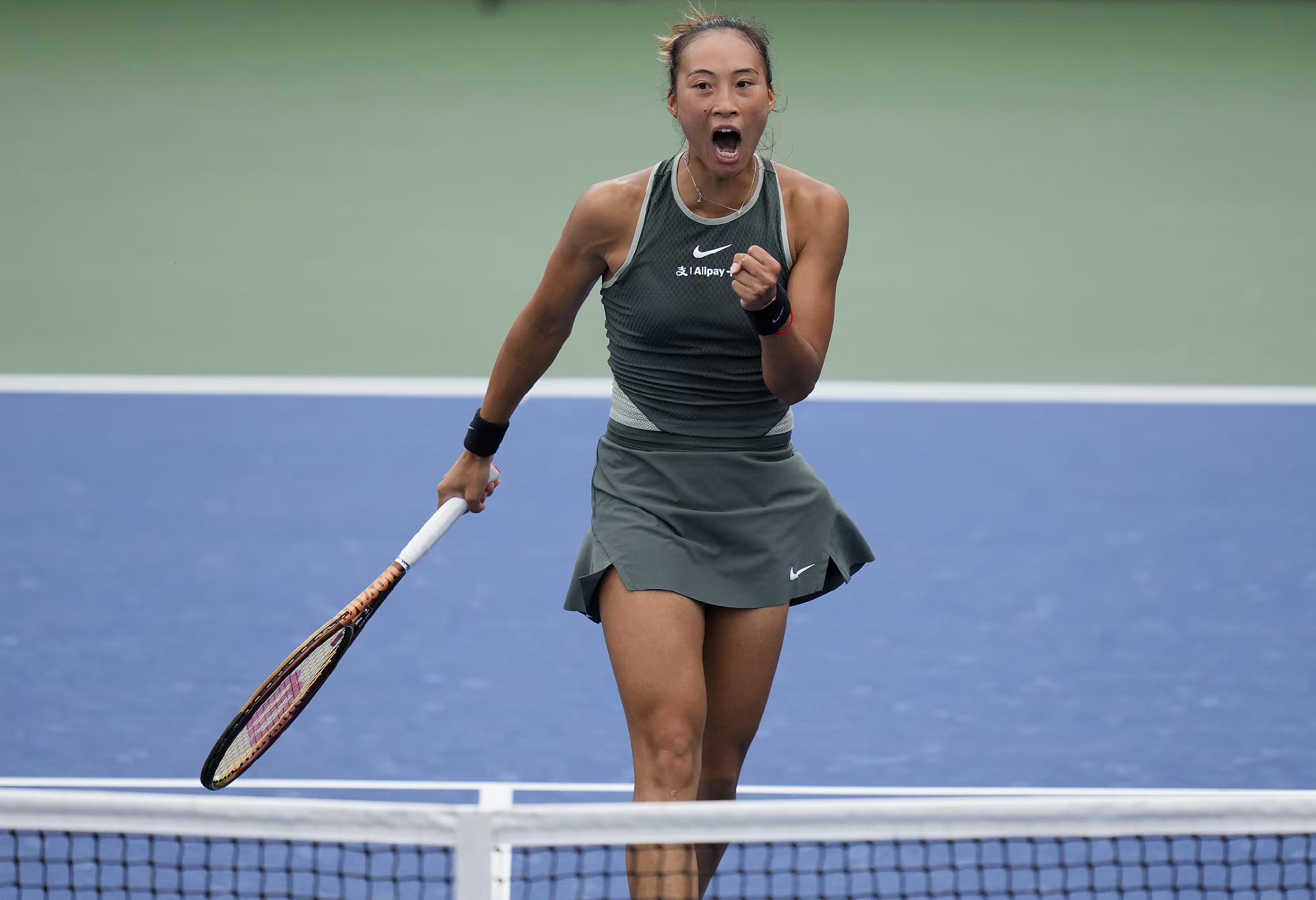 B体育体育平台-雄鹿自信心爆棚,击败对手晋级下一轮的简单介绍