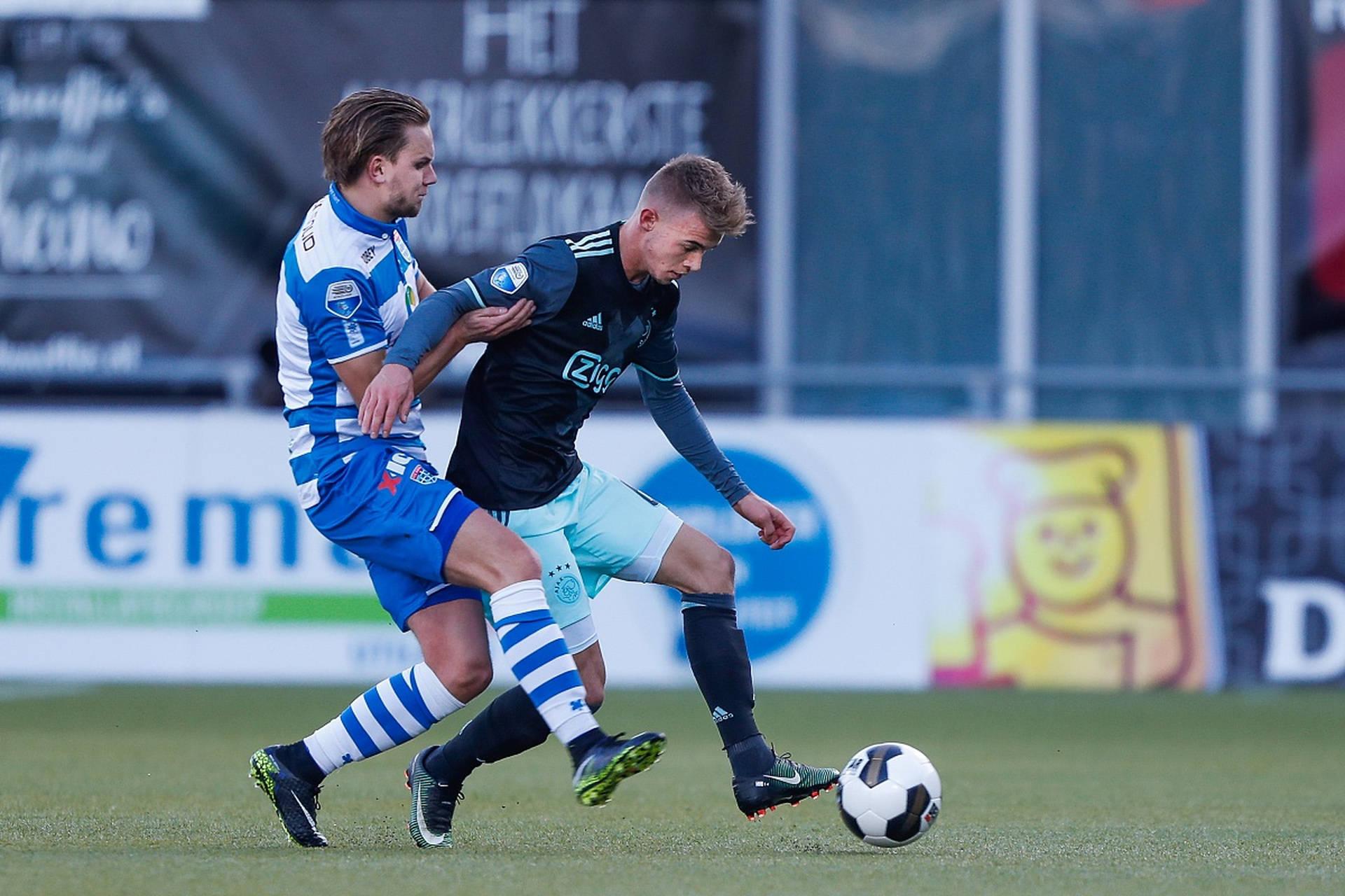 B体育体育竞技-巴黎FC客场不敌里尔,遭遇失利