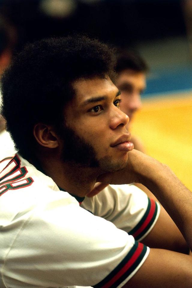 关于雄鹿前锋获评最佳新秀步入联盟光芒照人的信息