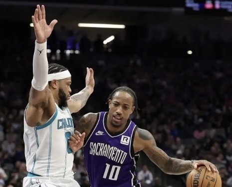 B体育体育中国官网-旧黄蜂队遭受失败,东部前十希望薄弱的简单介绍