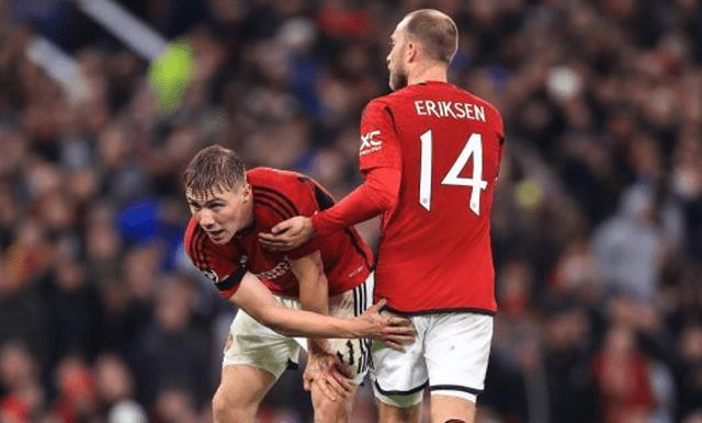 曼联遭遇三连败,欧冠淘汰赛告别 曼联遭遇三连败,欧冠淘汰赛告别