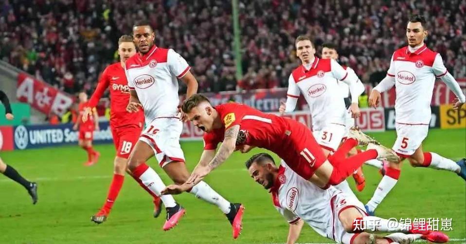 B体育体育培训-足球巨星集结同场竞技,比赛场面火爆刺激的简单介绍