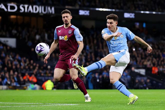 曼城新援上演帽子戏法,助球队大胜