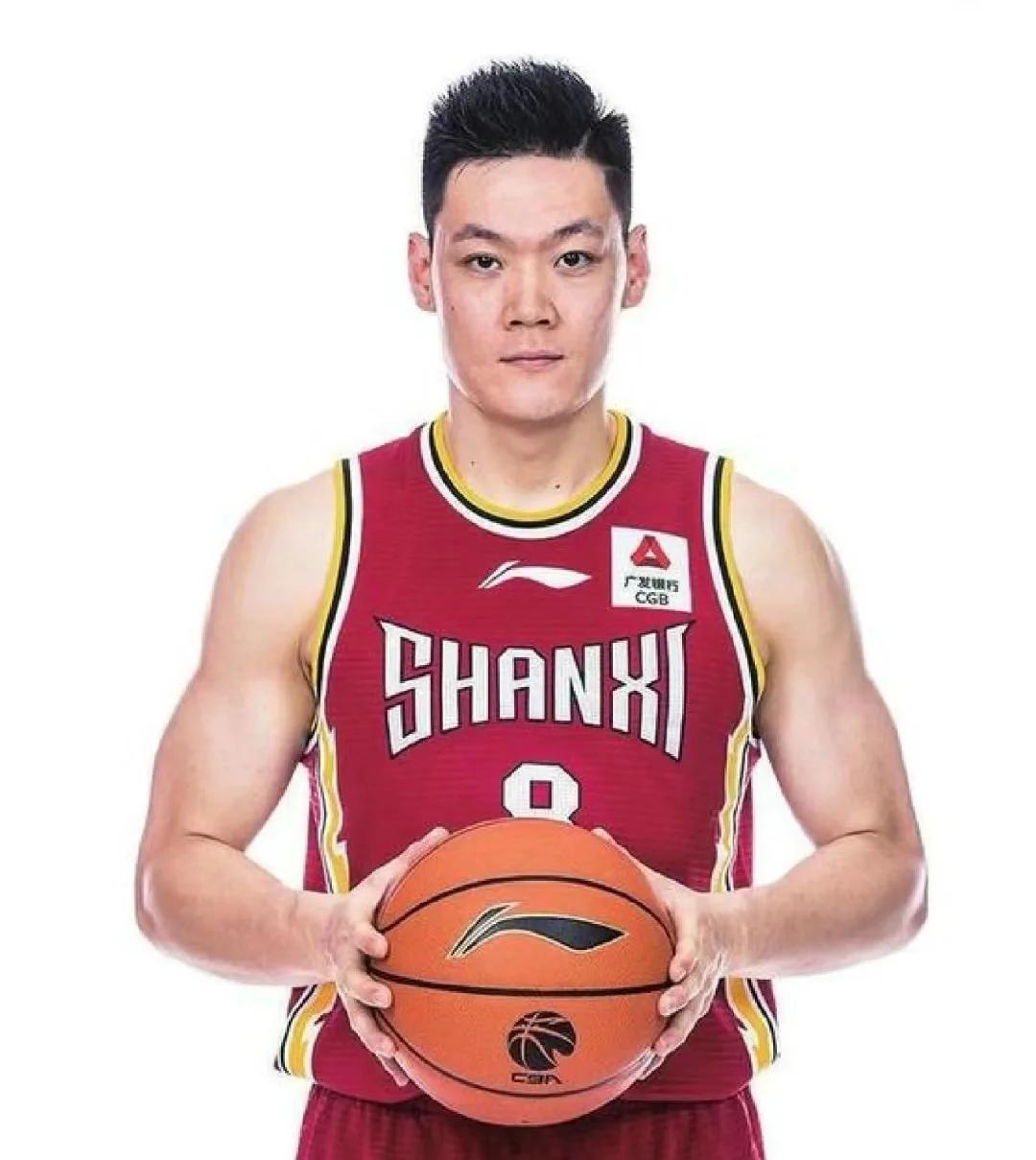 中国男篮主教练透露备战马刺策略，希望展现团队实力的简单介绍